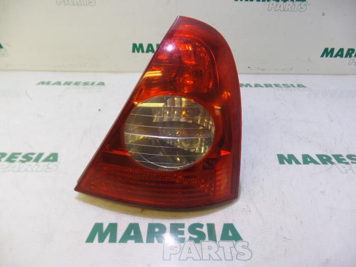 RENAULT Clio 2 generation (1998-2013) Rear Right Taillight Lamp 8200917487 19524390