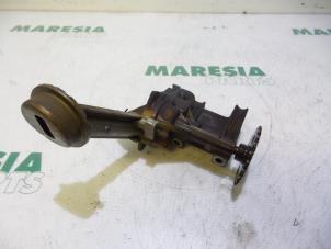 Gebruikte Oliepomp Renault Scénic I (JA) 1.6 16V Prijs € 50,00 Margeregeling aangeboden door Maresia Parts