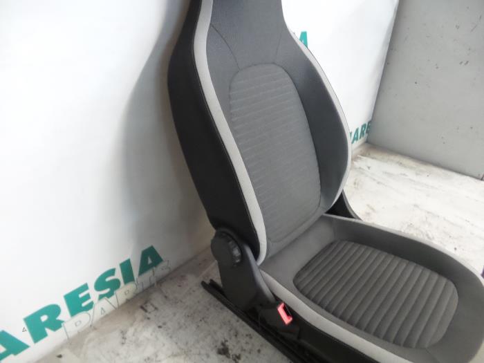 Cookie Policy Om uw bezoek aan onze website gemakkelijker en persoonlijker  te maken, gebruiken wij cookies. Met deze cookies verzamelen we  statistieken om onze website te verbeteren, sociale media-integraties te  bieden en u nauwkeurige locatie 