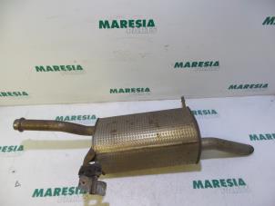 Gebruikte Uitlaat Einddemper Peugeot Partner (GC/GF/GG/GJ/GK) 1.6 HDI 75 16V Prijs € 40,00 Margeregeling aangeboden door Maresia Parts