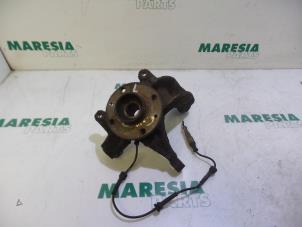 Gebruikte Asschenkel links-voor Renault Grand Scénic II (JM) 1.9 dCi 120 Prijs € 40,00 Margeregeling aangeboden door Maresia Parts