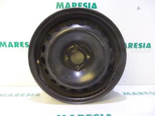 Gebruikte Velg Renault Megane II (LM) 1.6 16V Prijs € 20,00 Margeregeling aangeboden door Maresia Parts
