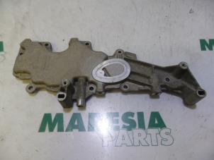 Gebruikte Kleppendeksel Renault Megane Prijs € 20,00 Margeregeling aangeboden door Maresia Parts