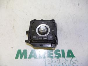 Gebruikte Schakelaar (diversen) Renault Megane III Grandtour (KZ) 1.5 dCi 110 Prijs € 55,00 Margeregeling aangeboden door Maresia Parts