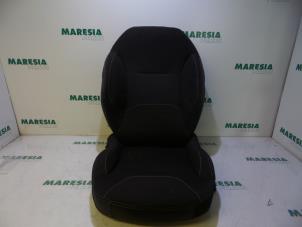 Gebruikte Stoel Bekleding rechts Citroen DS3 (SA) 1.6 e-HDi Prijs € 147,00 Margeregeling aangeboden door Maresia Parts