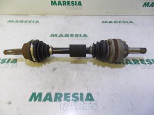 Gebruikte Steekas links-voor Alfa Romeo 147 (937) 1.6 Twin Spark 16V Prijs € 50,00 Margeregeling aangeboden door Maresia Parts