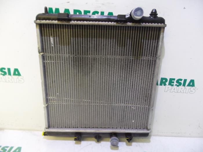 Gebruikte Radiateur Peugeot 207 SW (WE/WU) 1.4 16V Vti Prijs € 30,00 Margeregeling aangeboden door Maresia Parts