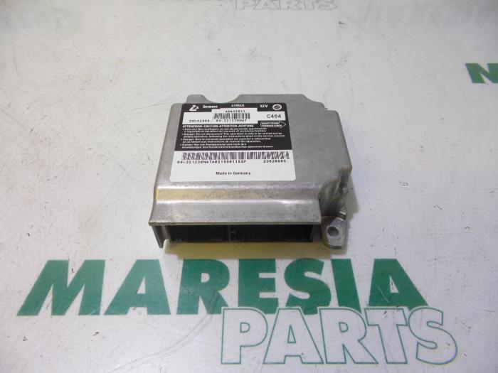 Gebruikte Module Airbag Fiat Stilo (192A/B) 1.2 16V Prijs € 100,00 Margeregeling aangeboden door Maresia Parts