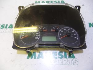 Gebruikte Cockpit Fiat Grande Punto (199) 1.3 JTD Multijet 16V Prijs € 75,00 Margeregeling aangeboden door Maresia Parts