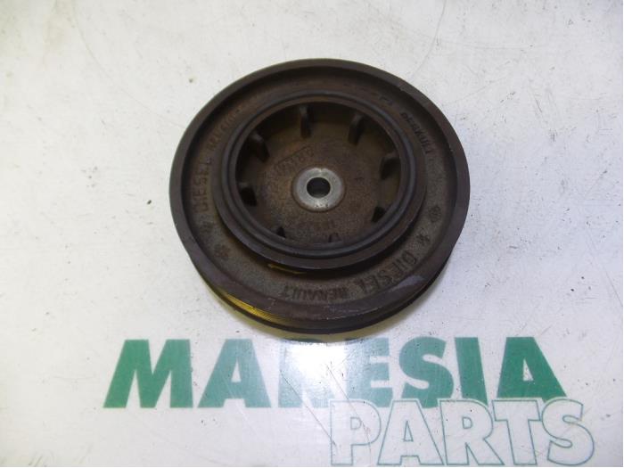 Gebrauchte Poelie Krukas Renault Trafic New (FL) 1.9 dCi 100 16V Preis € 30,25 Mit Mehrwertsteuer angeboten von Maresia Parts