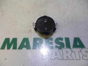 Gebruikte Sensor regen Renault Megane II (BM/CM) 2.0 16V Turbo Prijs € 25,00 Margeregeling aangeboden door Maresia Parts