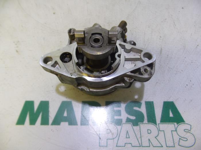 Gebruikte Vacuumpomp (Diesel) Fiat Punto Evo (199) 1.3 JTD Multijet Start&Stop 16V Prijs € 29,95 Margeregeling aangeboden door Maresia Parts