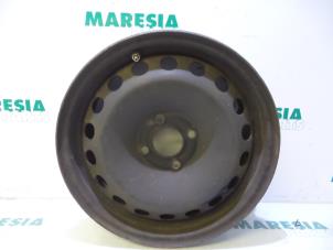 Gebruikte Velg Renault Scénic II (JM) 1.5 dCi 105 FAP Prijs € 25,00 Margeregeling aangeboden door Maresia Parts