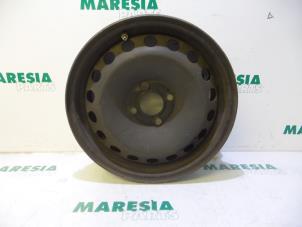 Gebruikte Velg Renault Scénic II (JM) 1.5 dCi 105 FAP Prijs € 25,00 Margeregeling aangeboden door Maresia Parts