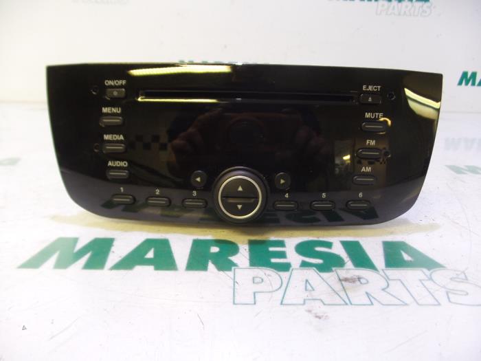 FIAT Punto 3 generation (2005-2020) Music Player Without GPS 735597878 19475914