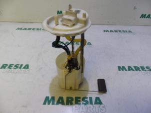 Gebruikte Tank element Pomp Fiat Doblo Cargo (263) 1.3 MJ 16V Euro 4 Prijs € 45,00 Margeregeling aangeboden door Maresia Parts