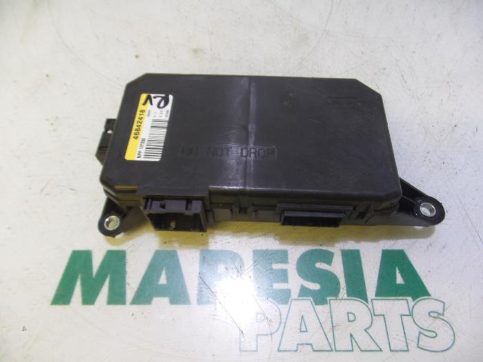 Gebruikte Computer Diversen Fiat Idea (350AX) 1.4 16V Prijs € 65,00 Margeregeling aangeboden door Maresia Parts