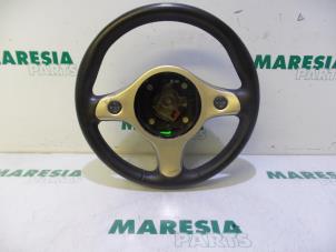 Gebruikte Stuurwiel Alfa Romeo 159 (939AX) 3.2 JTS V6 24V Q4 Prijs € 65,00 Margeregeling aangeboden door Maresia Parts