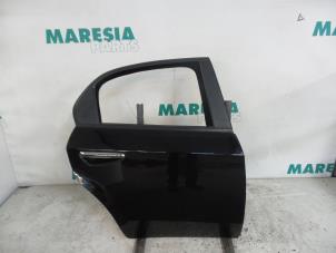 Gebruikte Deur 4Deurs rechts-achter Alfa Romeo 159 (939AX) 3.2 JTS V6 24V Q4 Prijs € 131,25 Margeregeling aangeboden door Maresia Parts