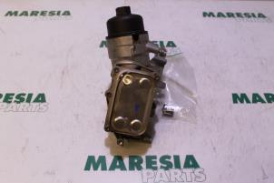 Gebruikte Oliefilterhouder Alfa Romeo Giulietta (940) 1.4 TB 16V MultiAir Prijs € 65,00 Margeregeling aangeboden door Maresia Parts