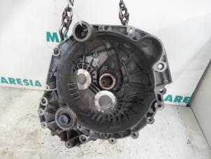 Gebruikte Versnellingsbak Alfa Romeo 159 (939AX) 3.2 JTS V6 24V Q4 Prijs € 735,00 Margeregeling aangeboden door Maresia Parts