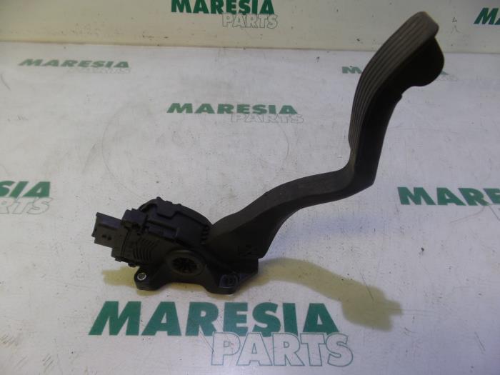 Gebruikte Gaspedaalpositie Sensor Peugeot 207/207+ (WA/WC/WM) 1.4 16V Vti Prijs € 25,00 Margeregeling aangeboden door Maresia Parts