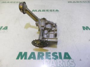Gebruikte Oliepomp Renault Clio III (BR/CR) 1.5 dCi FAP Prijs € 50,00 Margeregeling aangeboden door Maresia Parts