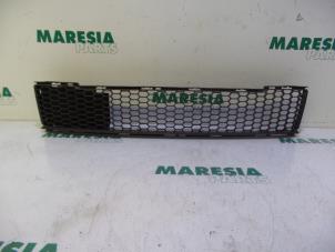 Gebruikte Grille Fiat 500 (312) 1.2 69 Prijs € 20,00 Margeregeling aangeboden door Maresia Parts