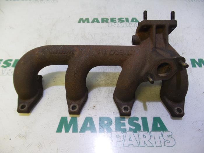 Gebruikte Spruitstuk Uitlaat Peugeot Boxer (244) 2.8 HDi 127 Prijs € 105,00 Margeregeling aangeboden door Maresia Parts