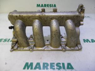 Gebruikte Inlaatspruitstuk Renault Megane II (BM/CM) 2.0 16V Turbo Prijs € 75,00 Margeregeling aangeboden door Maresia Parts