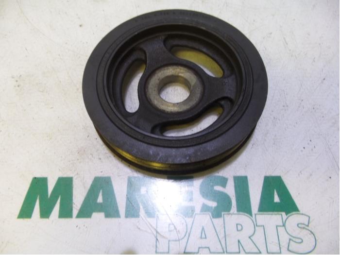 Gebruikte Krukas Poelie Peugeot 207/207+ (WA/WC/WM) 1.6 HDi 16V Prijs € 25,00 Margeregeling aangeboden door Maresia Parts