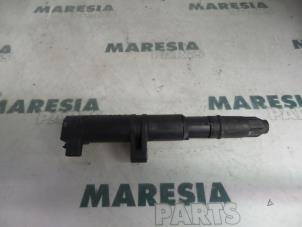 Gebruikte Bobine Renault Laguna II Grandtour (KG) 2.0 16V Prijs € 10,00 Margeregeling aangeboden door Maresia Parts