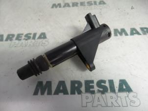 Gebruikte Bobine Renault Laguna II Grandtour (KG) 3.0 V6 24V Prijs € 20,00 Margeregeling aangeboden door Maresia Parts