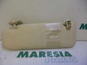 Gebruikte Zonneklep Fiat 500 (312) 1.2 Prijs € 15,00 Margeregeling aangeboden door Maresia Parts