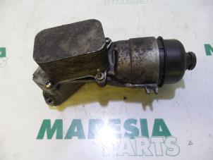 Gebruikte Oliefilterhouder Citroen Jumpy (G9) 1.6 HDI 16V Prijs € 60,00 Margeregeling aangeboden door Maresia Parts