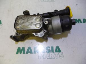 Gebruikte Oliefilterhouder Fiat Doblo Cargo (263) 1.3 MJ 16V Euro 4 Prijs € 65,00 Margeregeling aangeboden door Maresia Parts