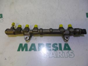 Gebruikte Injector brug Fiat Punto Evo (199) 1.3 JTD Multijet 85 16V Euro 5 Prijs € 60,00 Margeregeling aangeboden door Maresia Parts