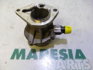 Gebruikte Videpomp (Diesel) Renault Kangoo Express (FC) 1.5 dCi 65 Prijs € 40,00 Margeregeling aangeboden door Maresia Parts