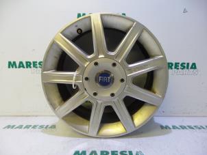 Gebruikte Velg Fiat Croma (194) 1.9 JTD Multijet 16V Prijs € 105,00 Margeregeling aangeboden door Maresia Parts