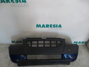 Gebruikte Voorbumper Fiat Doblo (223A/119) 1.6 16V Prijs € 75,00 Margeregeling aangeboden door Maresia Parts