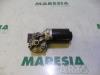 Fiat Doblo (223A/119) 1.6 16V Ruitenwissermotor voor