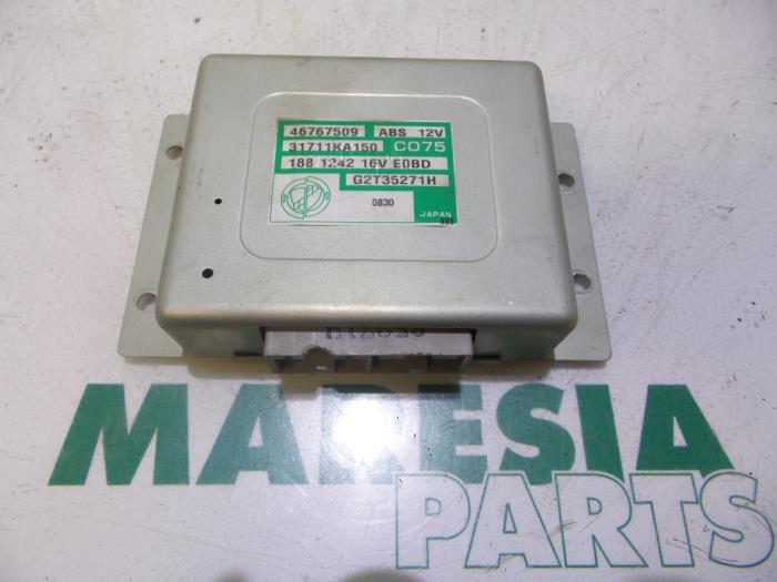 Gebruikte Computer Automatische Bak Fiat Punto II (188) 1.2 16V 3-Drs. Prijs € 80,00 Margeregeling aangeboden door Maresia Parts
