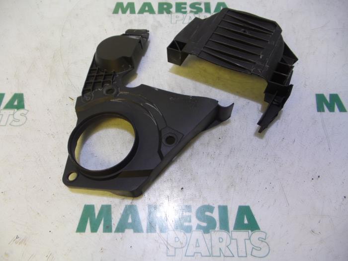 Gebruikte Distributiedeksel Citroen C2 (JM) 1.4 Prijs € 20,00 Margeregeling aangeboden door Maresia Parts