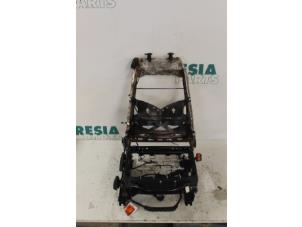 Gebruikte Stoelframe Alfa Romeo Brera (939) 2.0 JTDm 16V Prijs € 157,50 Margeregeling aangeboden door Maresia Parts