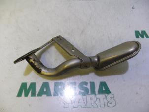 Gebruikte Oliepomp Peugeot 307 SW (3H) 2.0 16V Prijs € 25,00 Margeregeling aangeboden door Maresia Parts