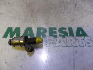 Gebruikte Injector (benzine injectie) Fiat Barchetta (183) 1.8 16V Prijs € 35,00 Margeregeling aangeboden door Maresia Parts