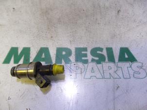 Gebruikte Injector (benzine injectie) Fiat Barchetta (183) 1.8 16V Prijs € 35,00 Margeregeling aangeboden door Maresia Parts