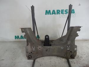 Gebruikte Subframe Renault Clio III (BR/CR) 1.4 16V Prijs € 49,95 Margeregeling aangeboden door Maresia Parts