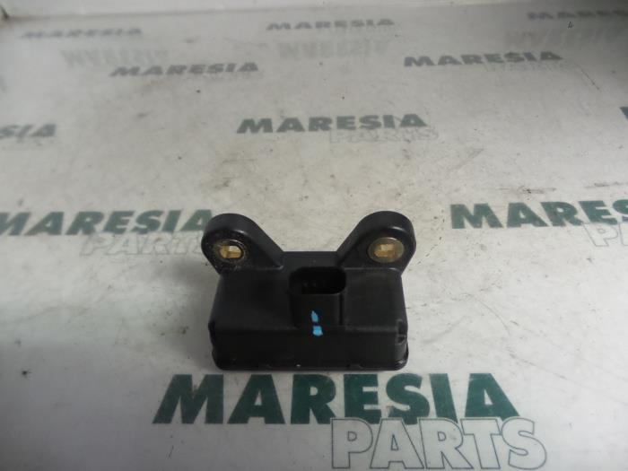 Gebruikte Esp computer Renault Laguna III (BT) 2.0 dCiF 16V 150 Prijs € 19,50 Margeregeling aangeboden door Maresia Parts