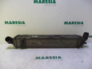 Gebruikte Intercooler Renault Laguna III (BT) 2.0 dCiF 16V 150 Prijs € 35,00 Margeregeling aangeboden door Maresia Parts